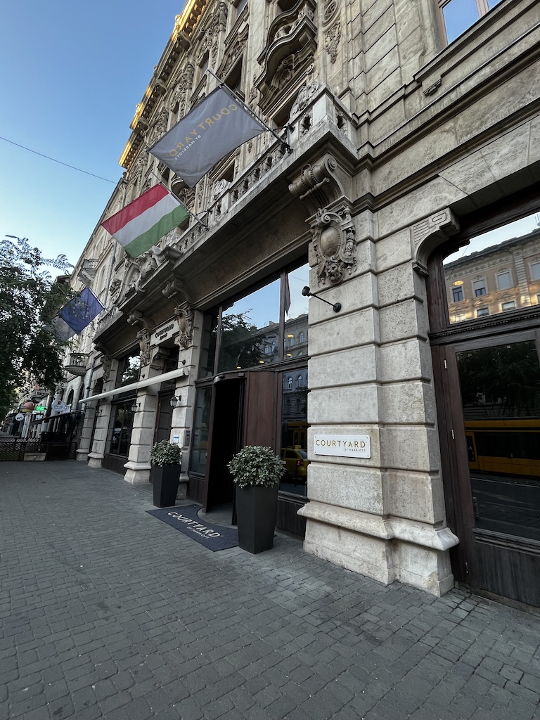 New Review Hotel –  Courtyard by Marriott Budapest