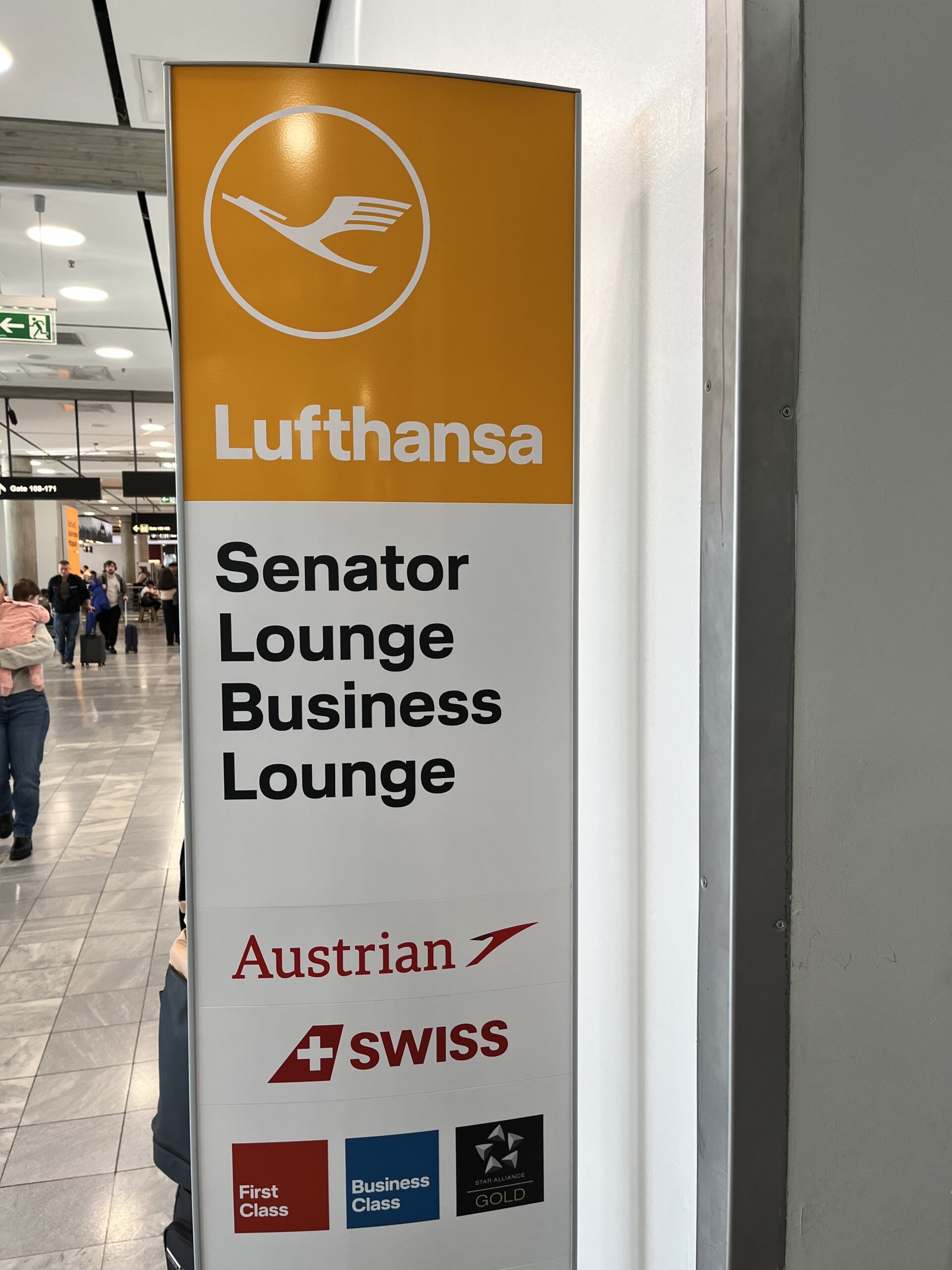 New Review – Stuttgart Lufthansa Senator Lounge (STR)