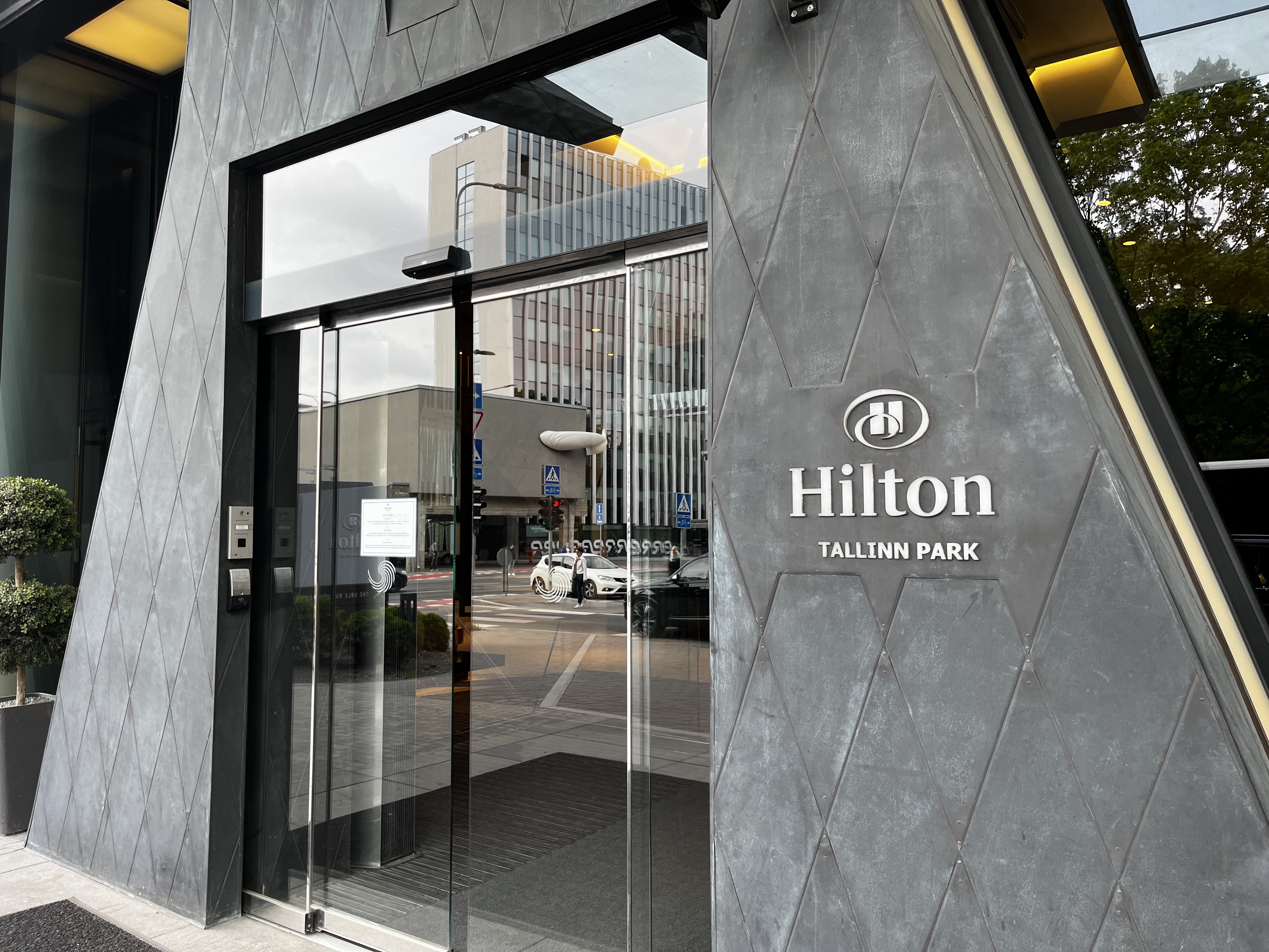 Review Hotel Hilton Tallinn Park(King one Bedroom Suite)