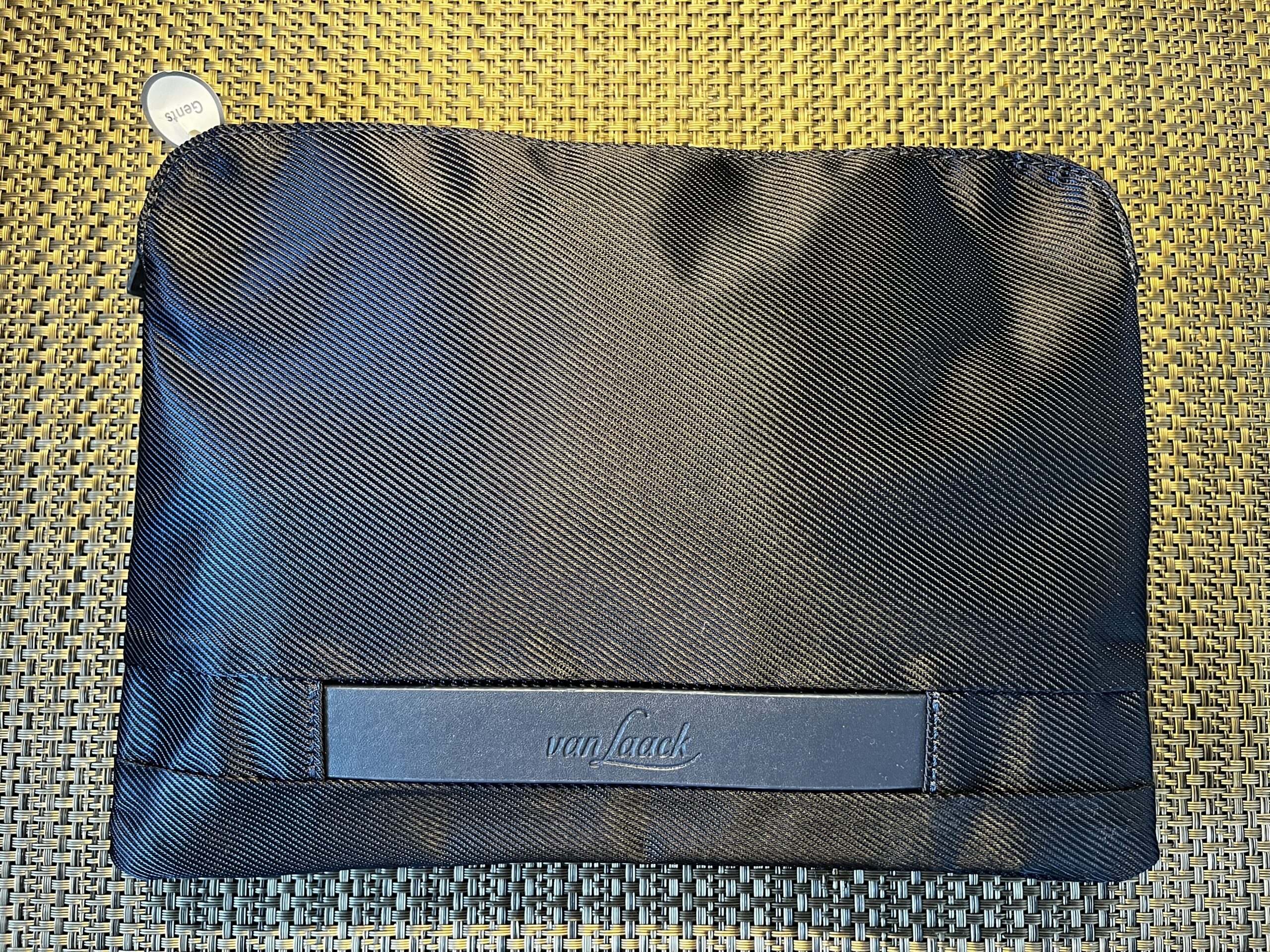 Review Lufthansa First Class Amenity Kit von „van Lack“ (für Männer)