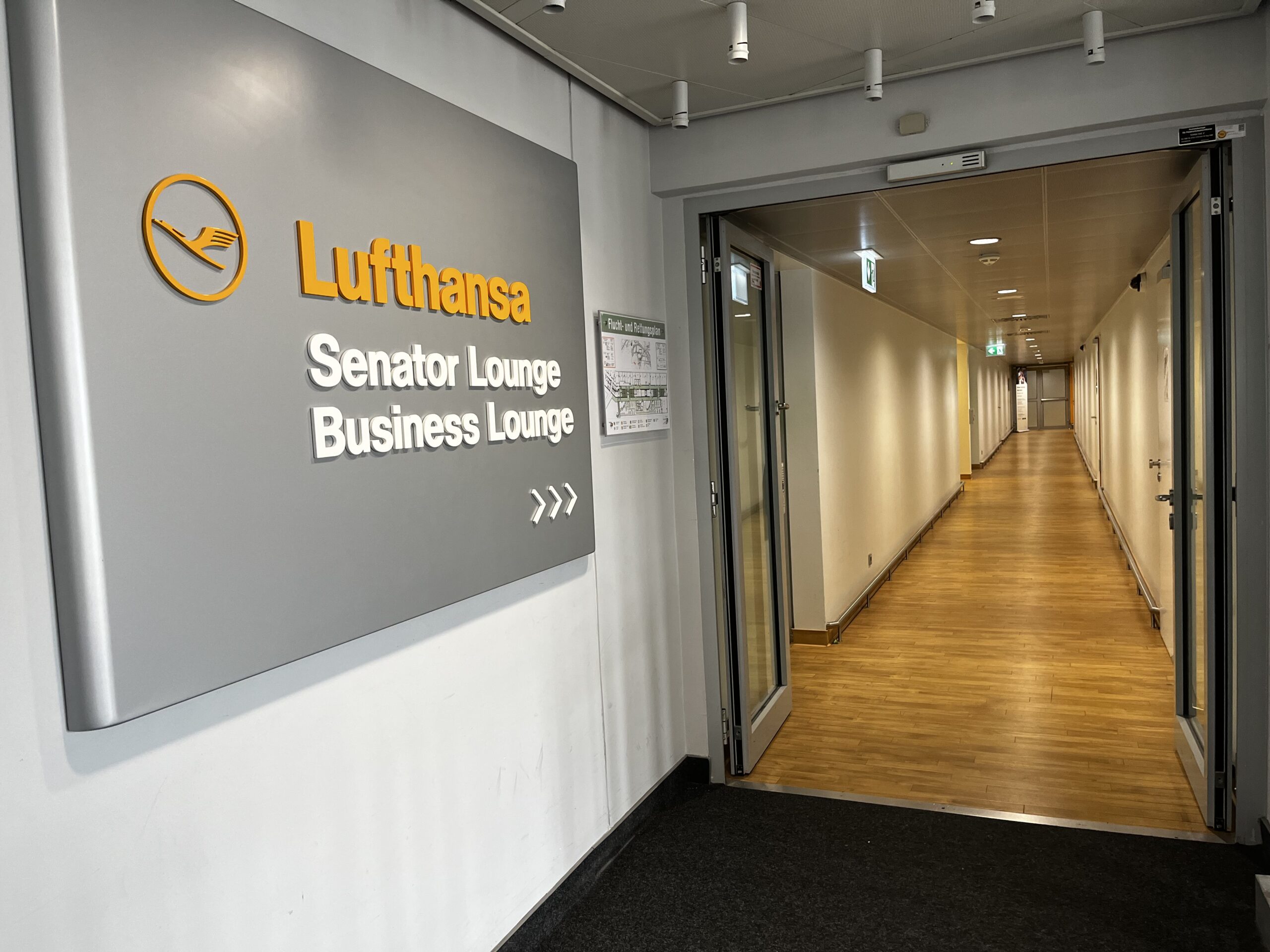 New Review –  Lufthansa Senator / Business Lounge Hannover (HAJ)
