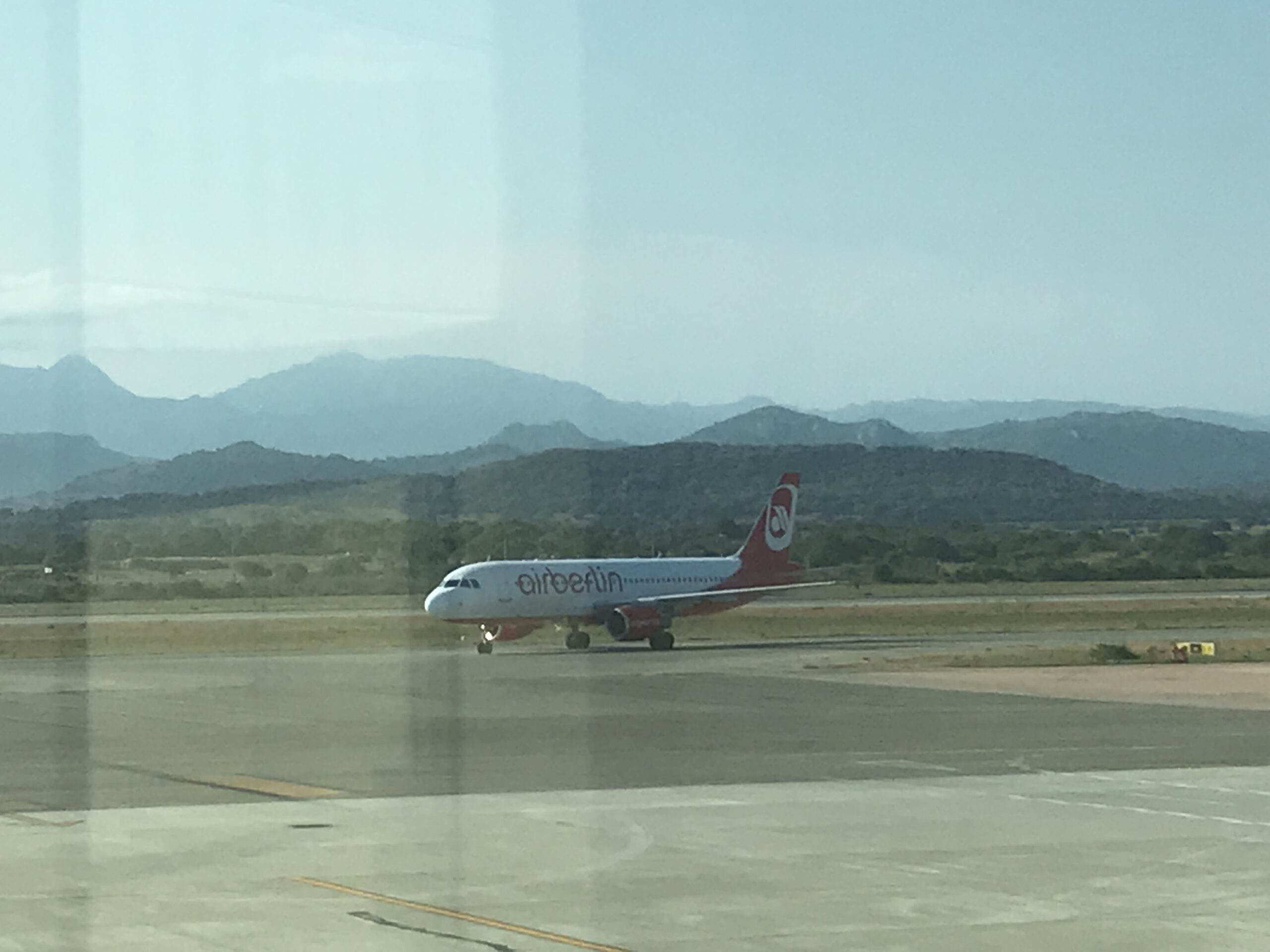 Review Olbia (OLB) Airport Club Lounge (vor Corona)