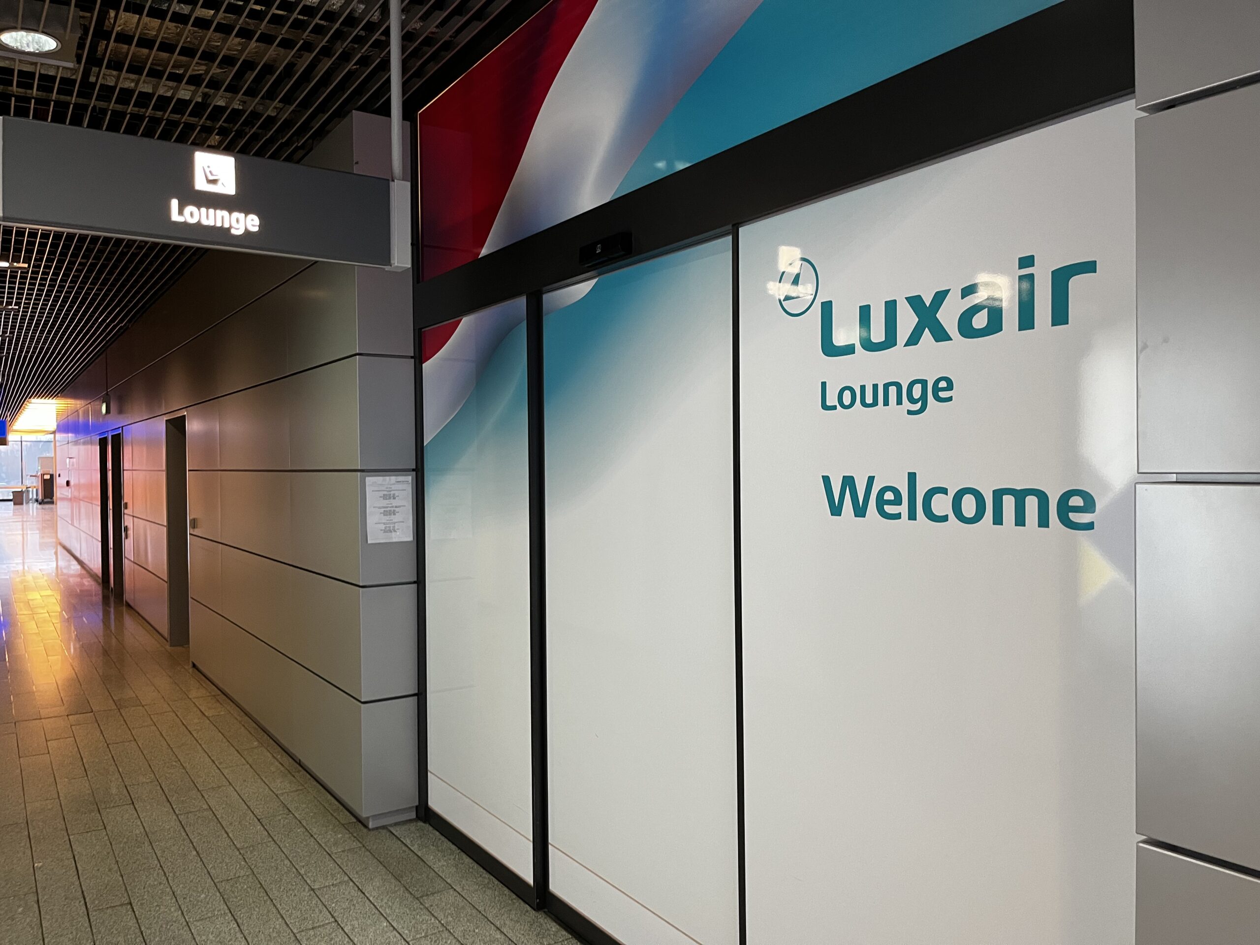 Review The Lounge by Luxair, Luxemburg